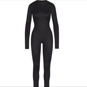 SKIMS ALL IN ONE CREW NECK ONESIE SZ S